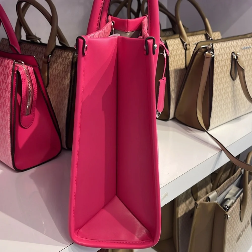 Michael Kors Mirella Medium Ombré Logo EW Tote Bag 
Dragonfruit 
NWT - Picture 6 of 14